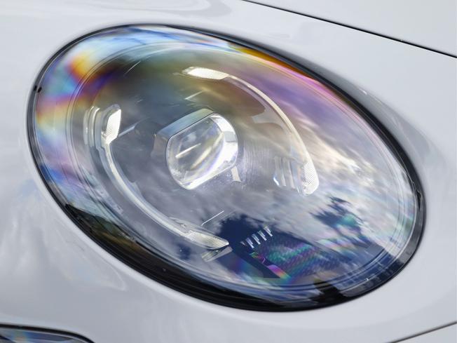 PORSCHE 911 Photo 7