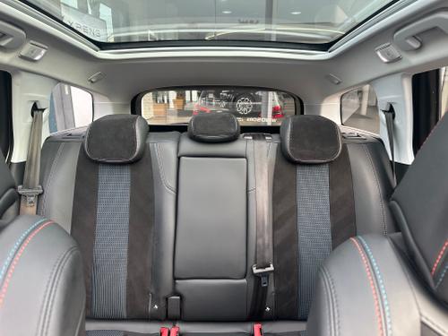 Peugeot 308 SW Photo fb2c80bb-42ad-43ae-8e07-214df9bd2f1f.jpeg