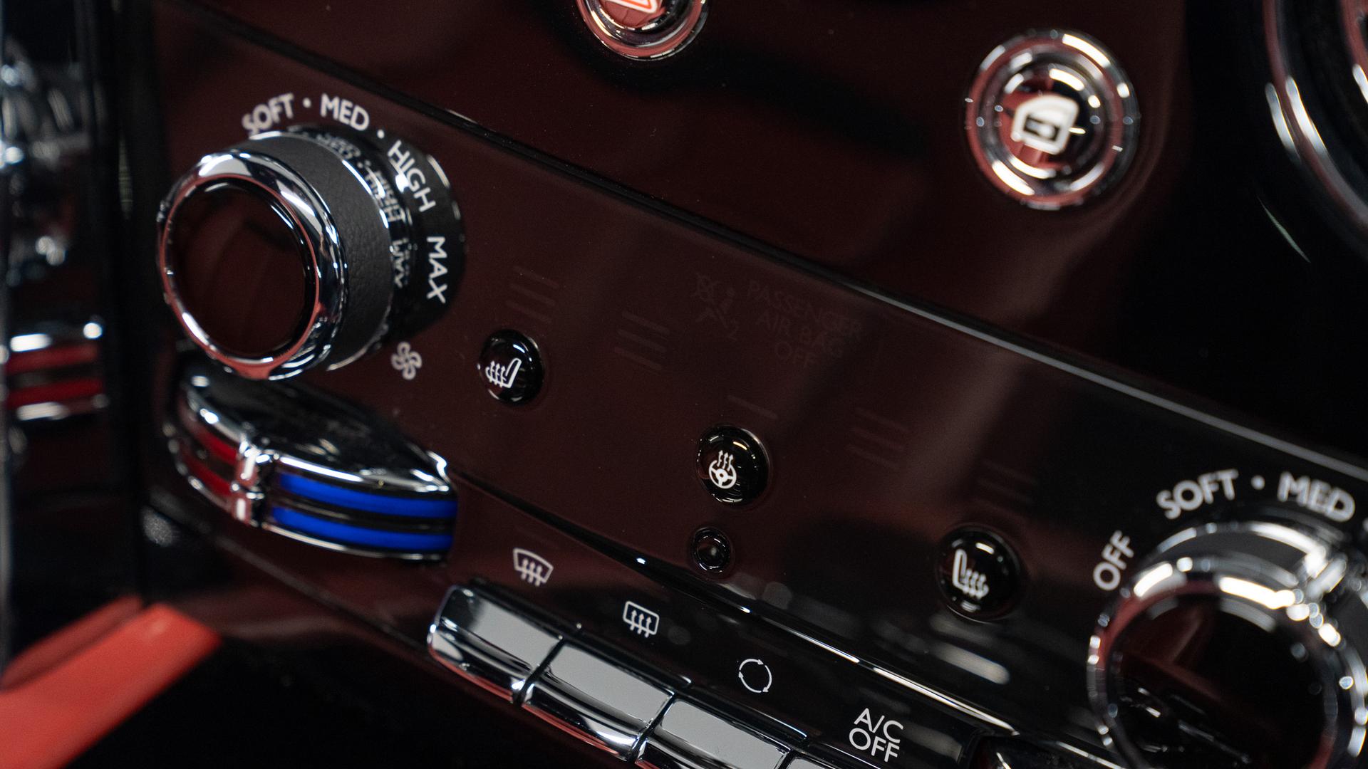 Rolls-Royce Cullinan Photo fb420396-82da-49ae-8f6f-e3b1d78fe347.jpg