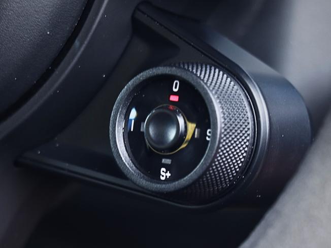 PORSCHE 718 Cayman Photo 34