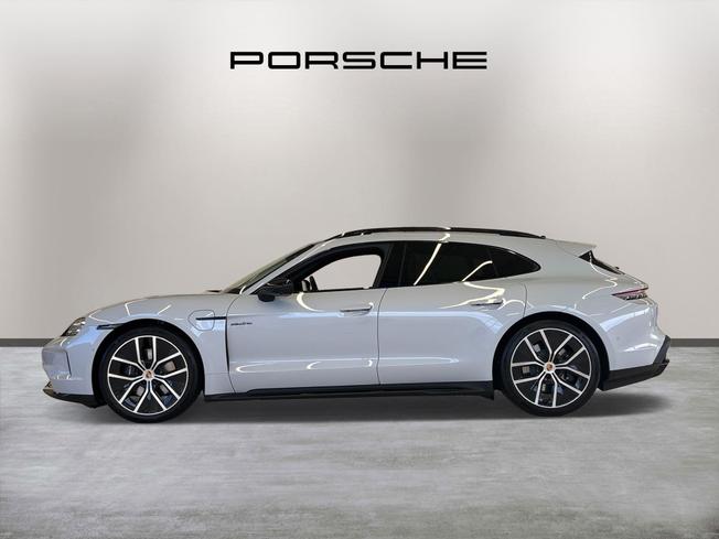 PORSCHE Taycan Photo 4
