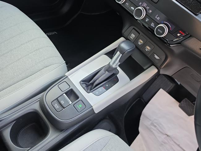 Honda Jazz Photo fb504355-7f94-41ac-b573-3e48a61e57d2.jpg