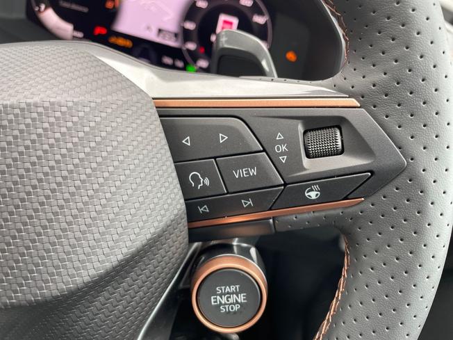 CUPRA Leon Photo 15