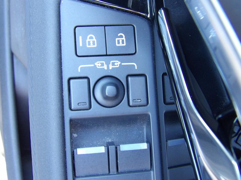 Used Land Rover Range Rover Evoque LF23APG 14