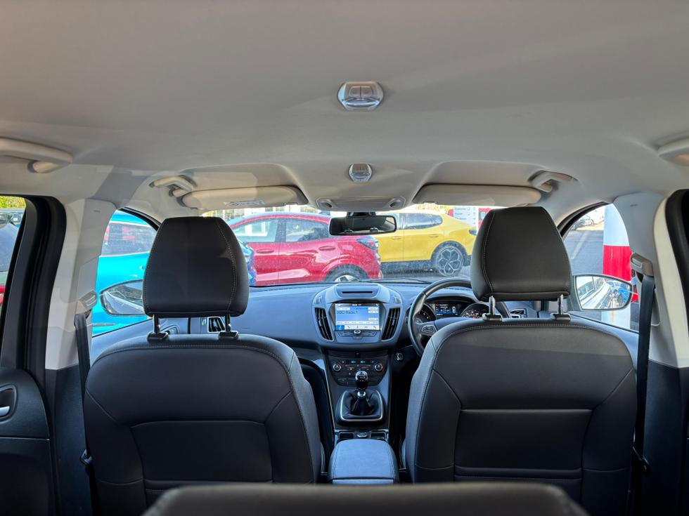 Ford Kuga Photo fb7ab449-adfc-4220-9090-74c09fc7dd4d.JPEG