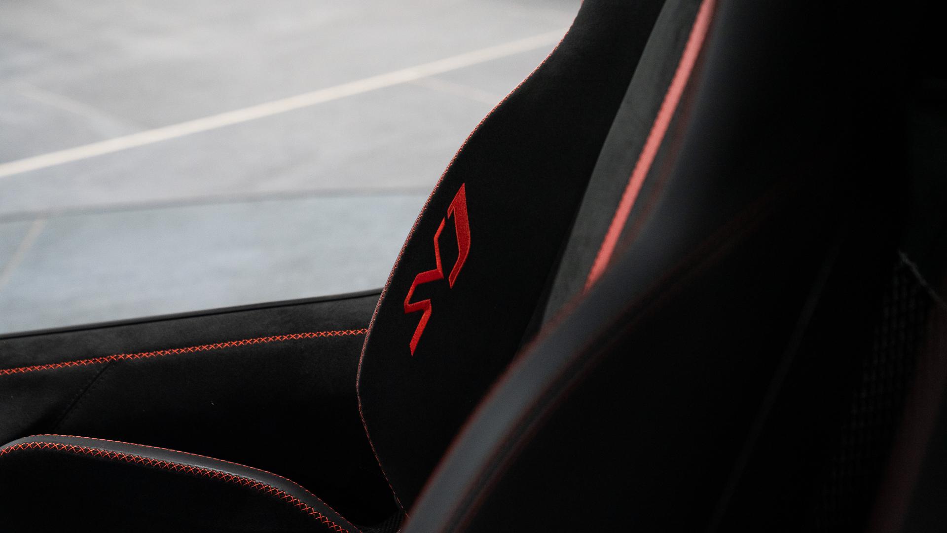 LAMBORGHINI Aventador Photo fbcb642e-e8b9-4ac5-a00c-8ab0dd155a60.jpg