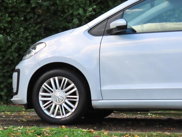 Used Volkswagen up! FG17MWA 9