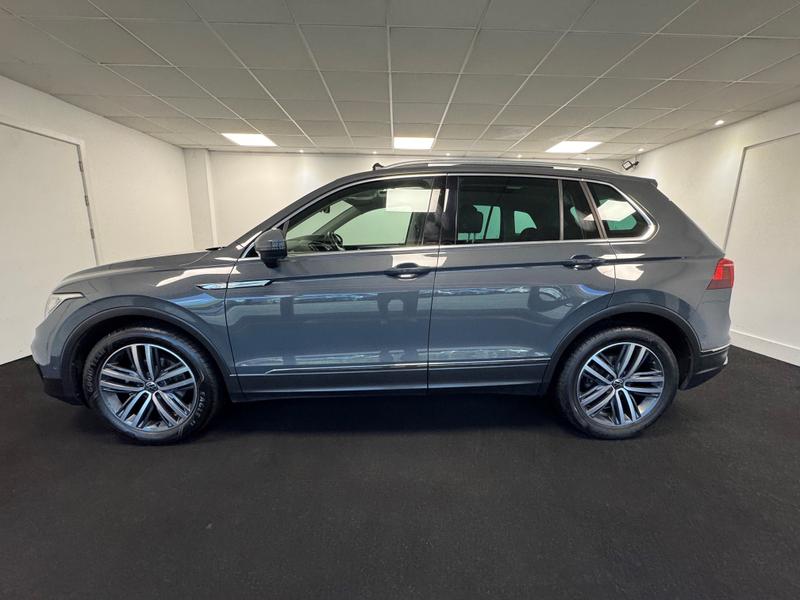 Volkswagen Tiguan Photo fbe673d0-dad5-49c9-be5c-954326ca2410.jpg