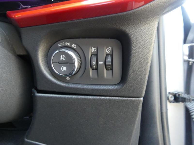 Vauxhall Mokka Photo fbea8103-7b21-4a23-a0f9-840197948c3d.jpg