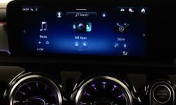 Mercedes-Benz CLA Photo 13