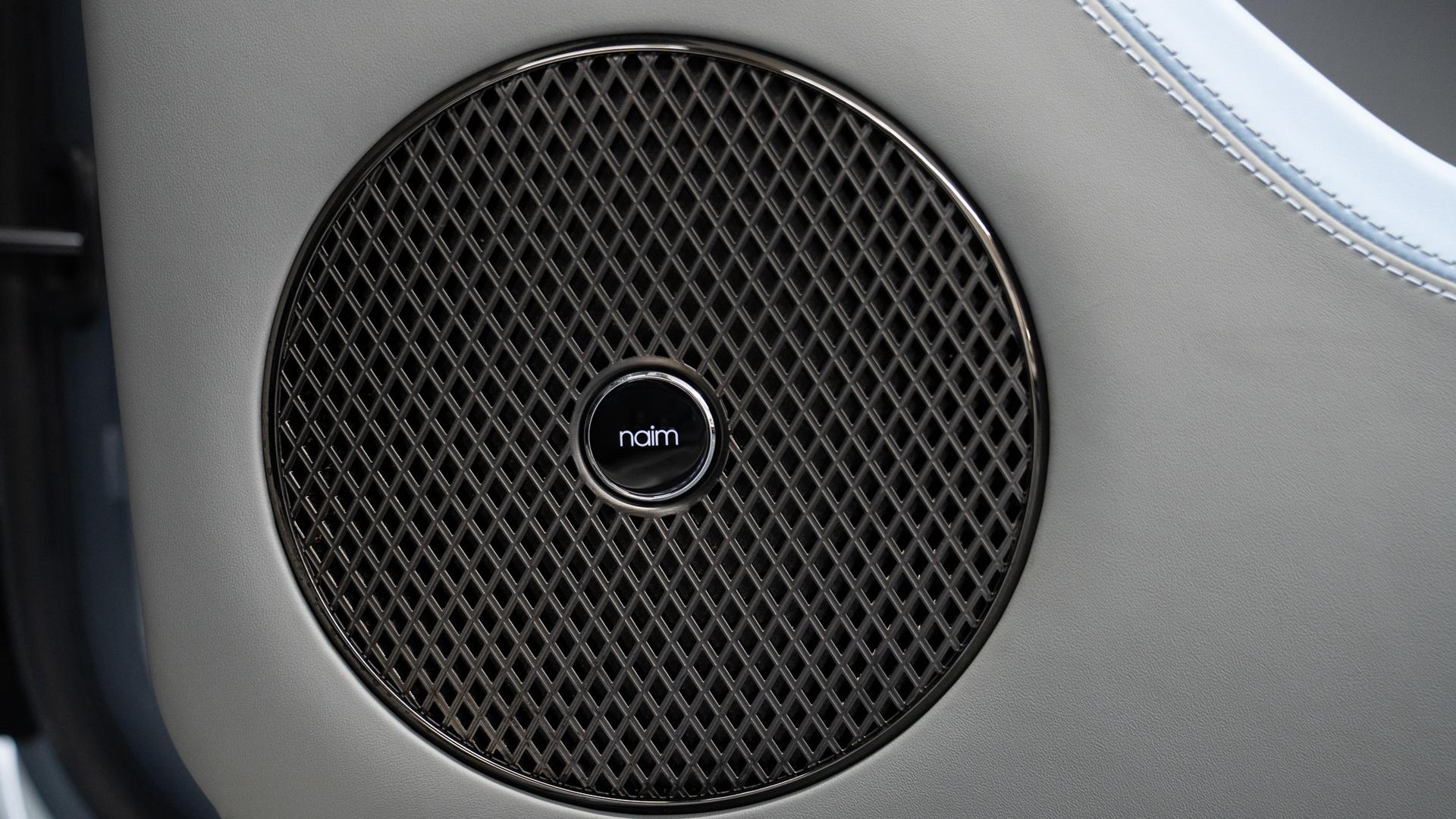 Bentley Continental Photo fc04c634-173e-4126-a100-bf62d1b371d1.jpg