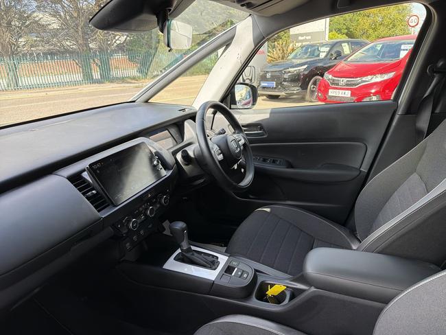 Honda Jazz Photo fc109b39-44c9-4587-9131-078bba54cdcd.jpg