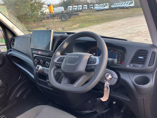 Iveco Daily 35S16V Photo