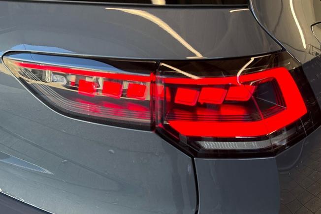 Volkswagen Golf Photo 13