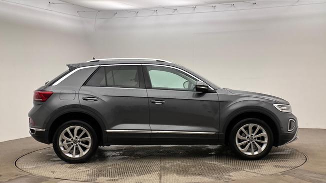 Volkswagen T-Roc Photo 4