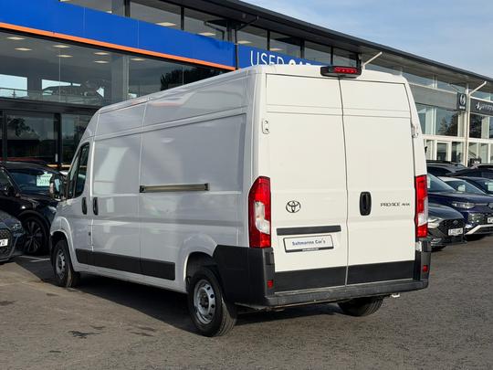 Toyota PROACE MAX Photo fc40e35e-1c04-4032-892d-b05e950d52c0.jpg