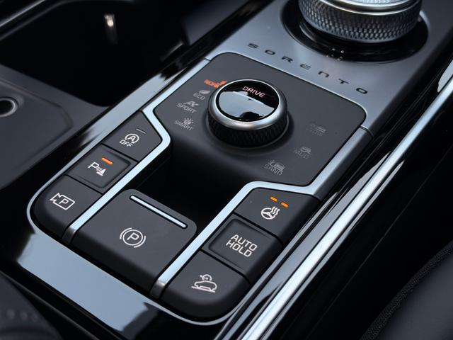 Kia Sorento Photo fc642c7c-8a6f-4633-ac6c-e40ea46b4594.jpg