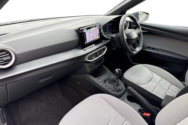 SEAT Arona Photo 2