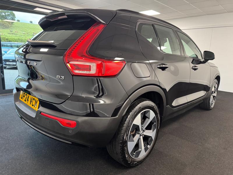 Volvo XC40 Photo fc715d6a-ee97-437d-a3db-785b7fa5efbb.jpg