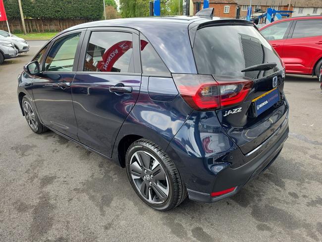 Honda Jazz Photo fc72fe0a-6457-4edb-a8c9-7a1f85166d69.jpg