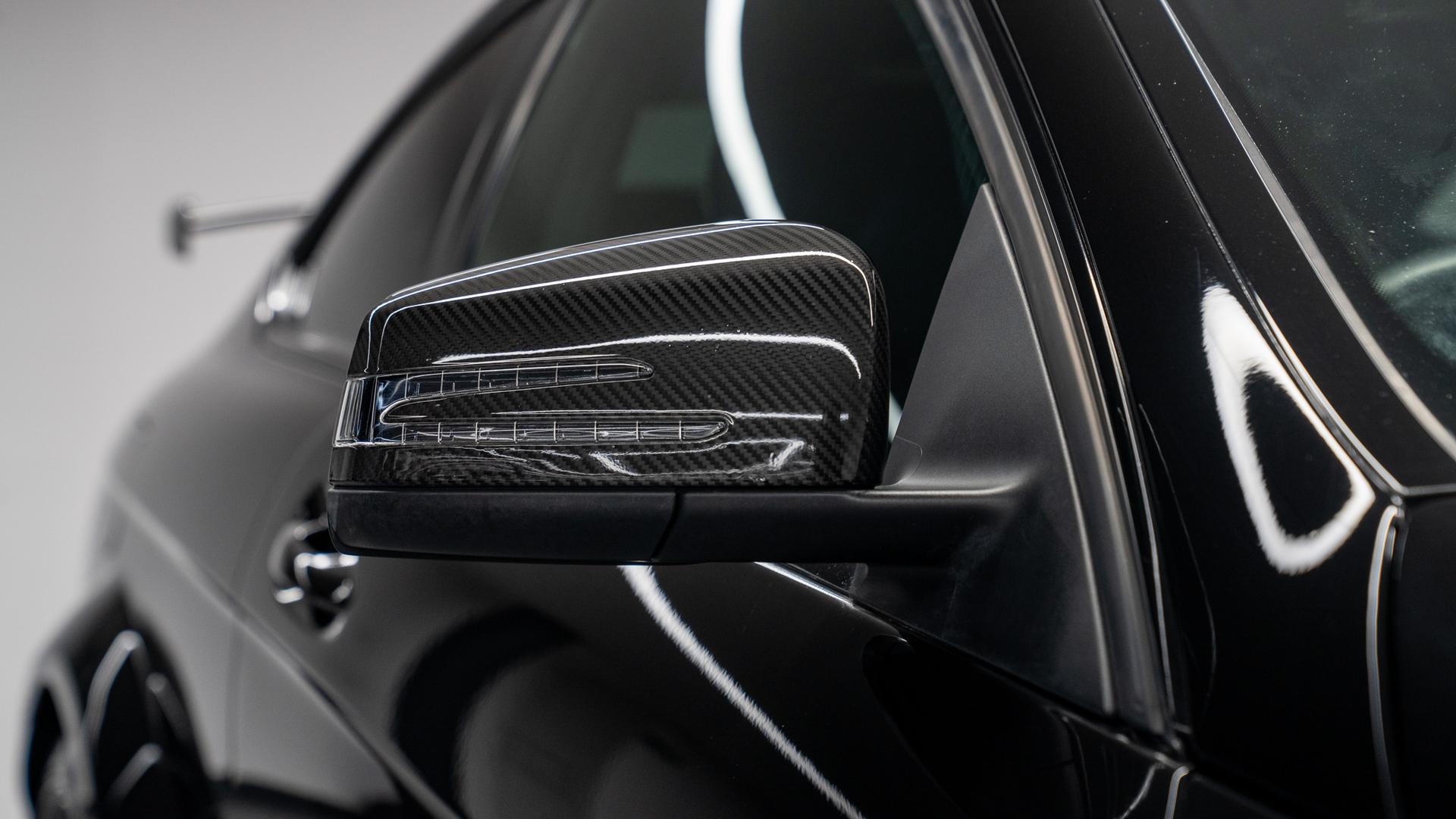 Mercedes-Benz C63 AMG Photo fc978030-2ab5-43ee-a05c-50f8a5cd7267.jpg