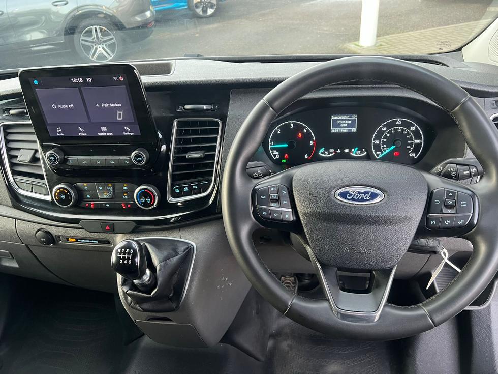Ford Transit Custom Photo fca2d485-e4e3-4851-ac9f-4b8e20e7b543.jpg