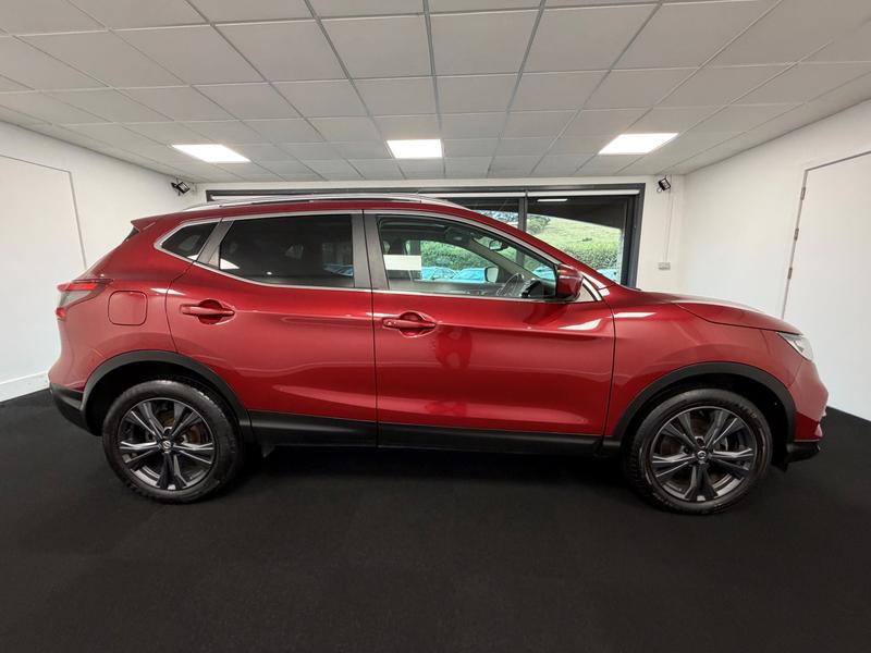 Nissan Qashqai Photo fca72aa7-aa7c-45ad-9d91-96eb26992edd.jpg