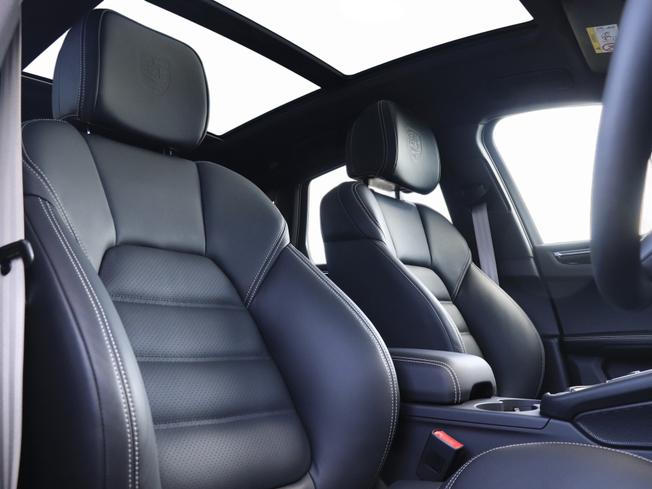 PORSCHE Macan Photo 21