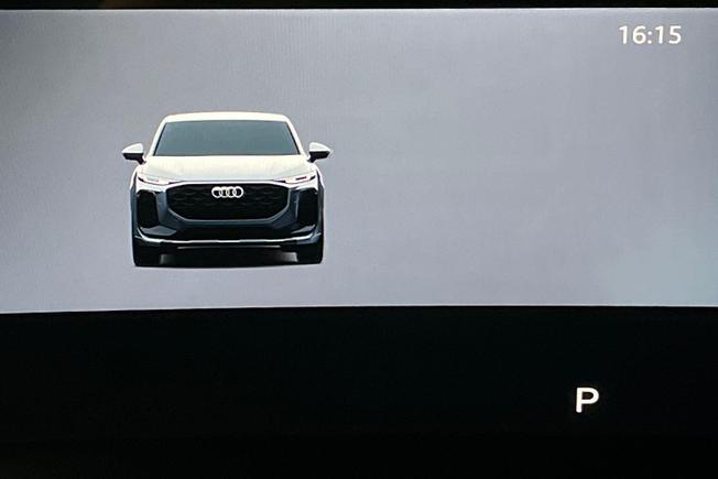 Audi Q3 Photo 16