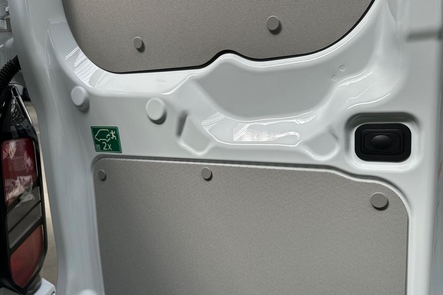 Used Ford TRANSIT CUSTOM CUSTLIMPHEV01 9