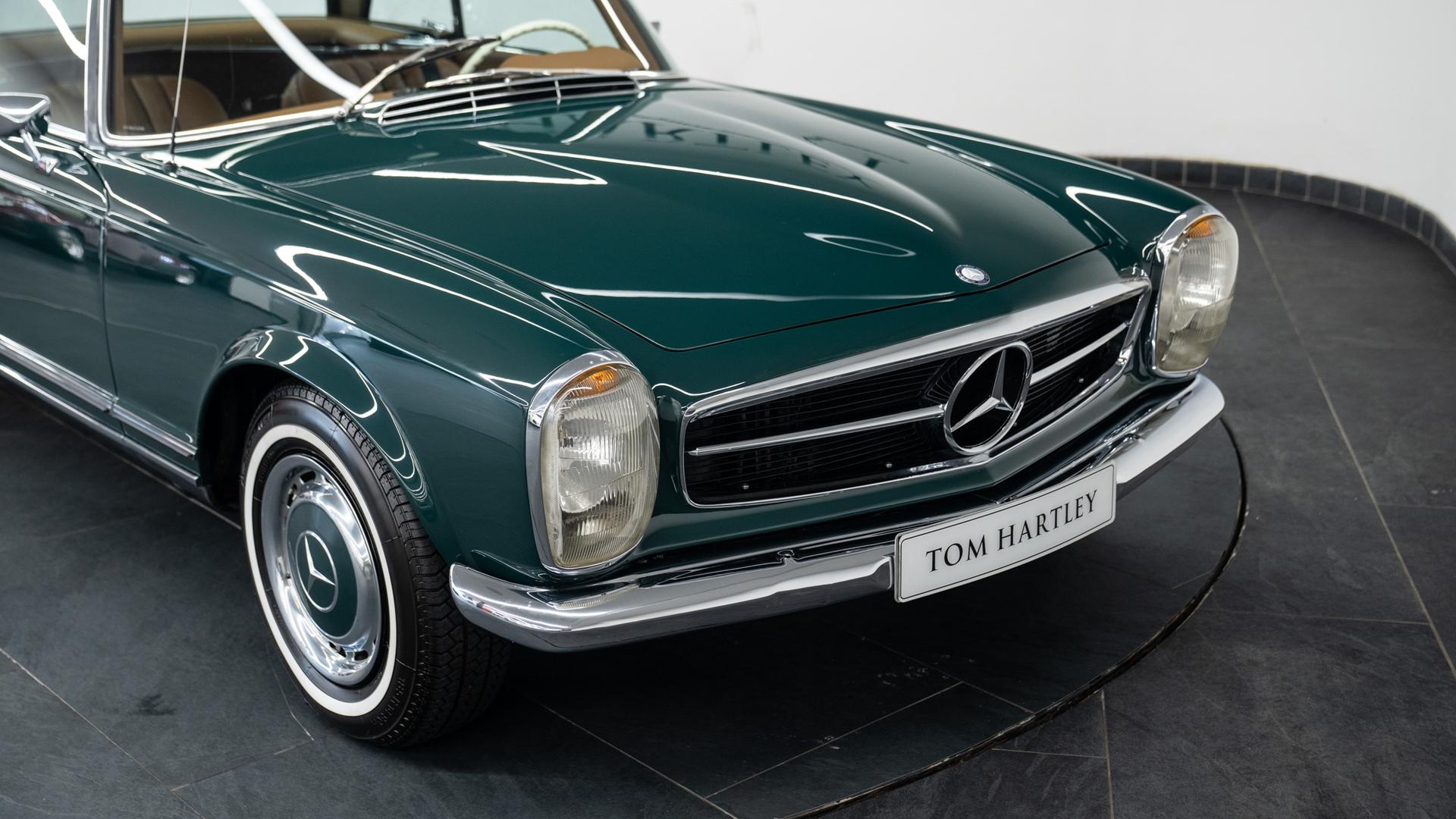 Mercedes-Benz 280 SL Photo fce58ad9-0314-400d-8875-223a9e3378bc.jpg