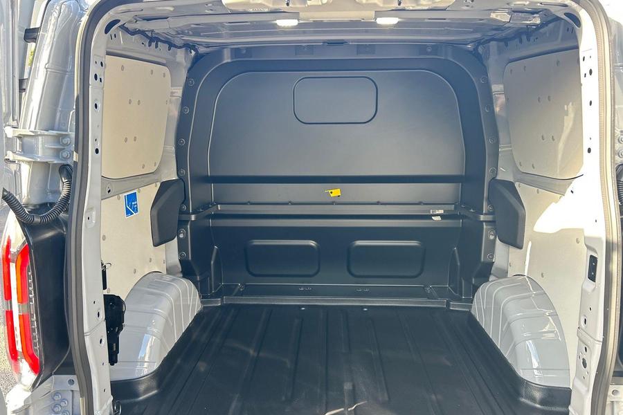 Ford TRANSIT CUSTOM Photo fcf01d6b-daff-4b15-bfa9-0edc95fec23d.jpg
