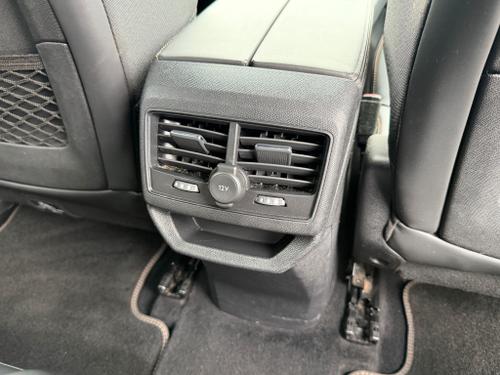 Peugeot 3008 Photo fcfb11bd-dd37-47ea-9c48-ed7fe8b70377.jpeg