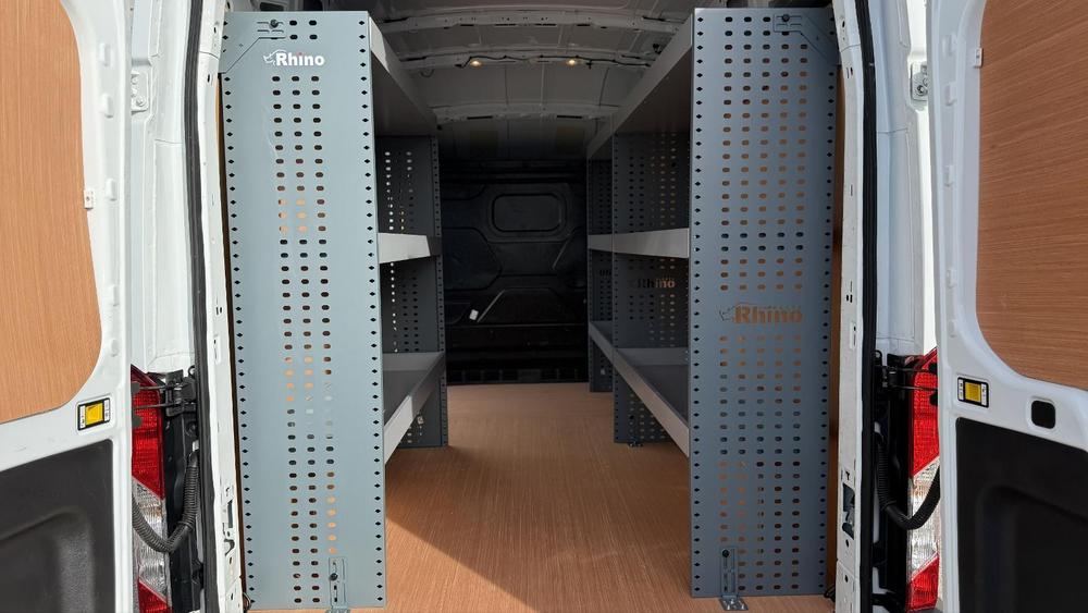 Ford Transit Photo fd01e60e-1340-46cb-9b84-df2bae768e2c.jpg