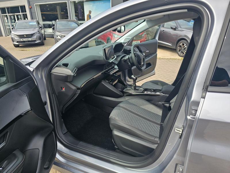 2025 25 PEUGEOT 208