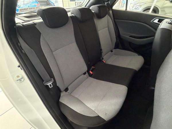 Used Hyundai i20 VF15AXW 21