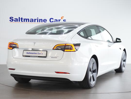 TESLA Model 3 Photo fd1ce790-29bd-44ec-8dce-60e626632bdd.jpg