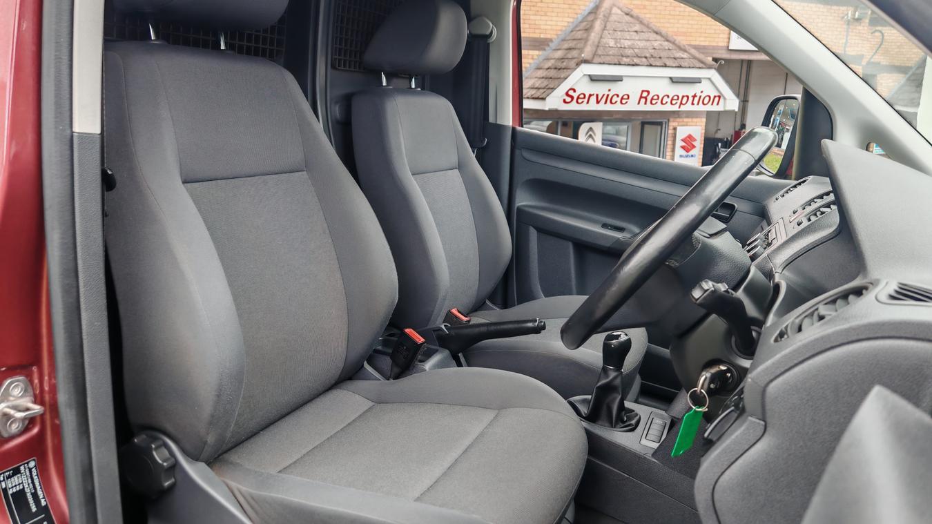 Used Volkswagen Caddy GJ64XTV 9