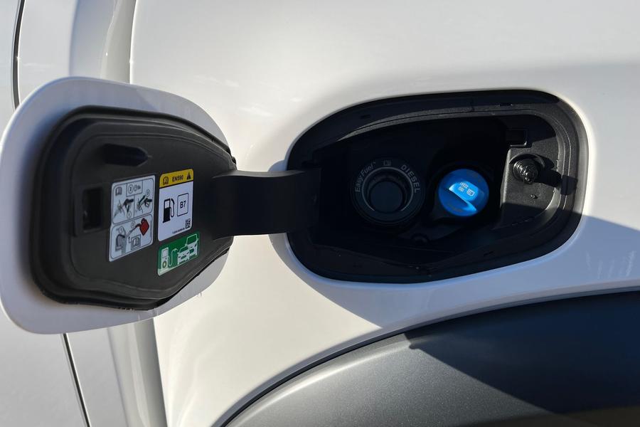 Ford RANGER Photo fd85a6c1-5b2d-4823-b3d4-b047f6995bd9.jpg