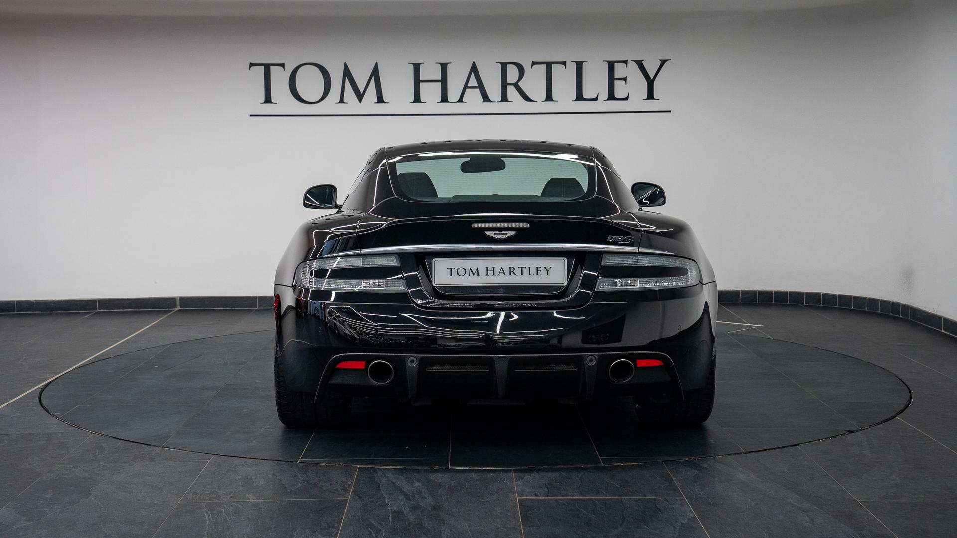 Aston Martin DBS Photo fd8e271a-e419-48a1-95b7-18da08179ed7.jpg