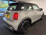 MINI Hatch Photo 7