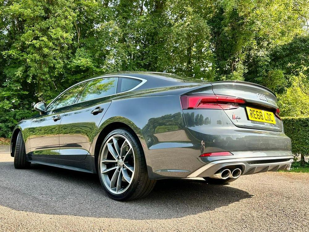 Used Audi S5 RE68LDC 9
