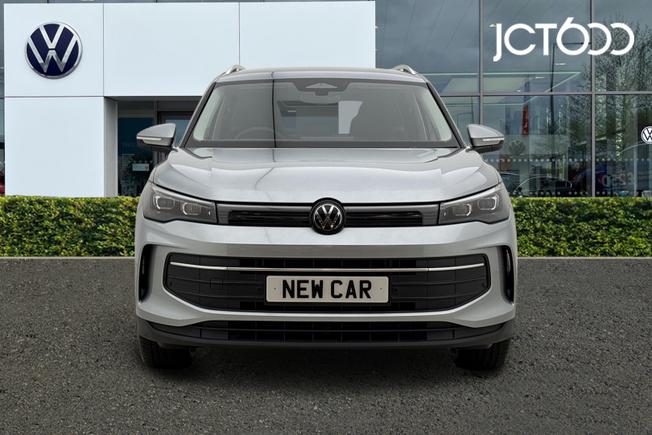 VOLKSWAGEN  Tiguan  Photo 8