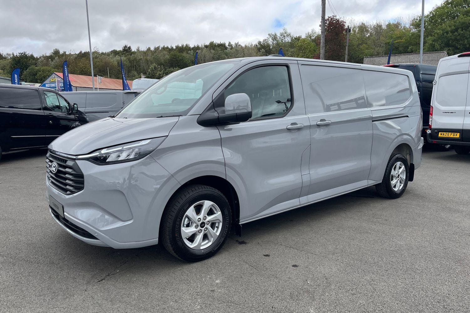 Ford TRANSIT CUSTOM Photo 36