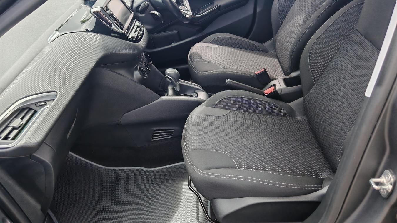 Used Peugeot 208 WG67UPK 19