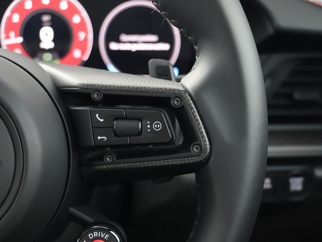 PORSCHE 911 Photo 22