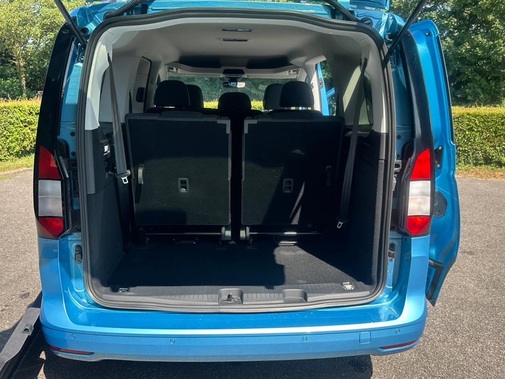 Used Ford Grand Tourneo Connect MT23ZDH 18