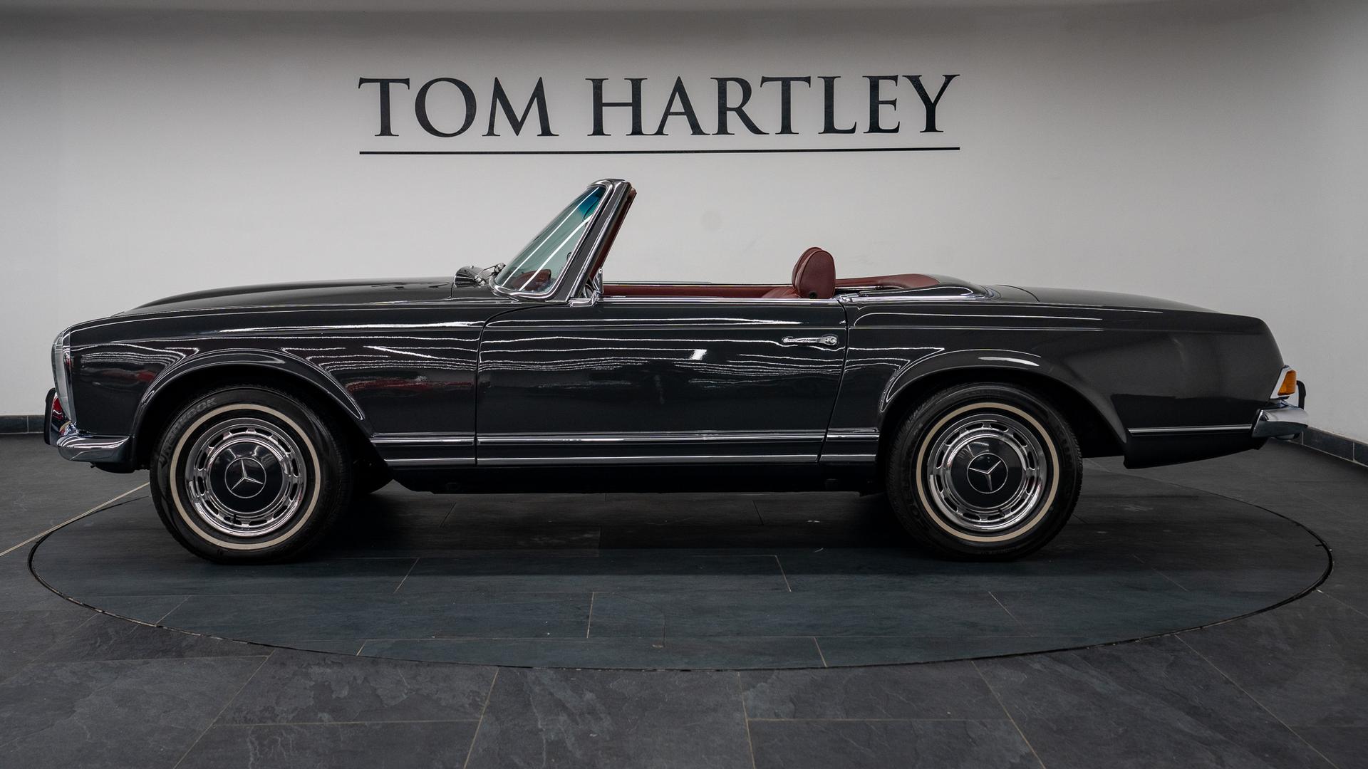 Mercedes-Benz 280 SL Photo fddc25d4-afdd-4d36-b197-0e346e90250c.jpg