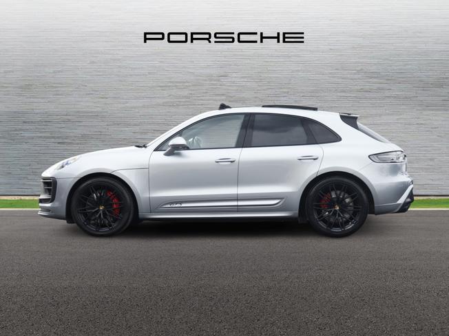PORSCHE Macan Photo 4