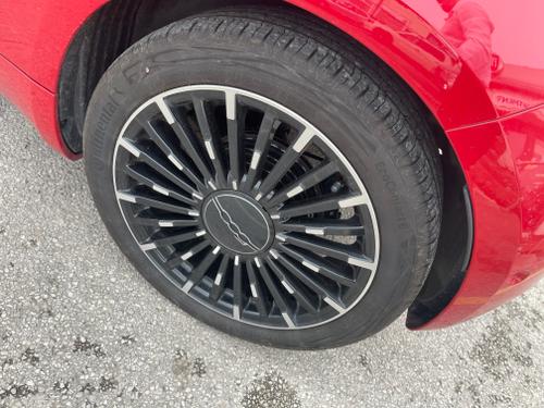 Fiat 500e Photo fdea697f-0658-4540-9206-56eeabf0f02f.jpeg